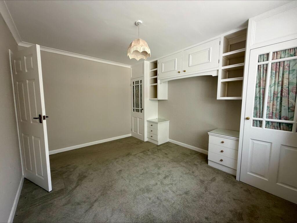 House in Bournemouth, West Moors - More