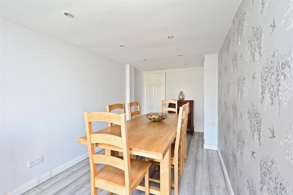 Osprey Road, Basingstoke - View 3