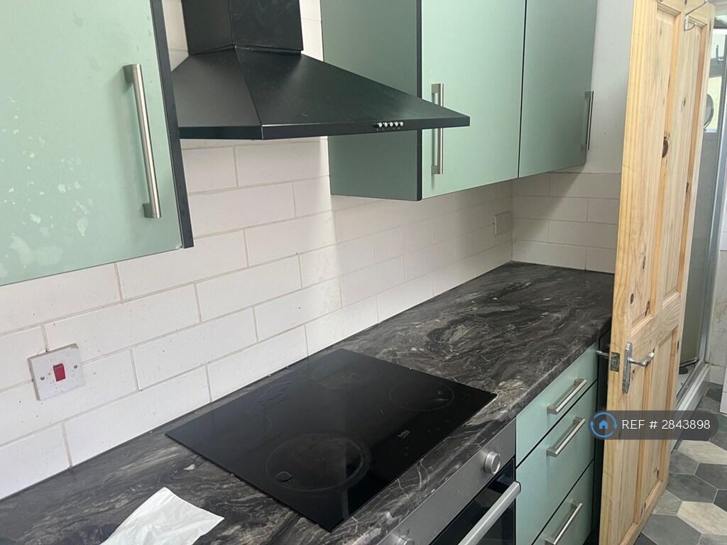 Additional image 17 of Causeway Green Road, Sandwell, B68