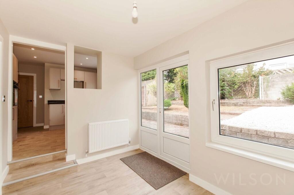 House in Bolsover, Clowne - More