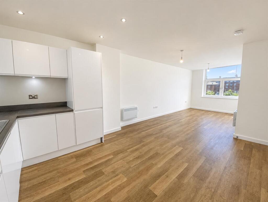 House in Leeds - View 2