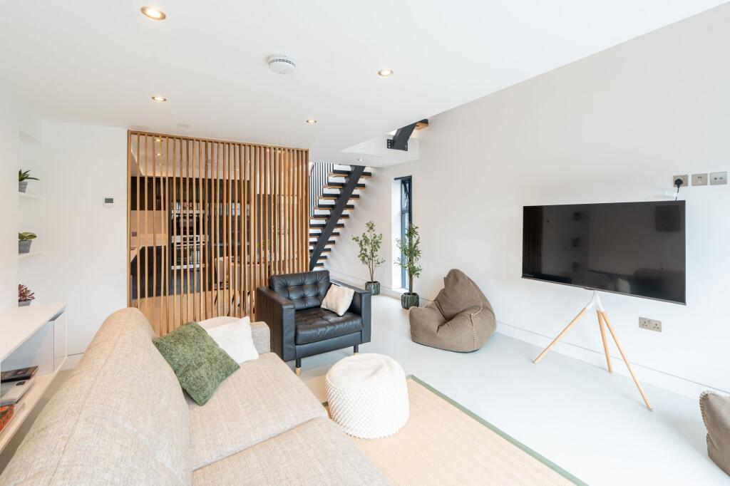 West Circular Road, Ambrosden, OX25 - View 5