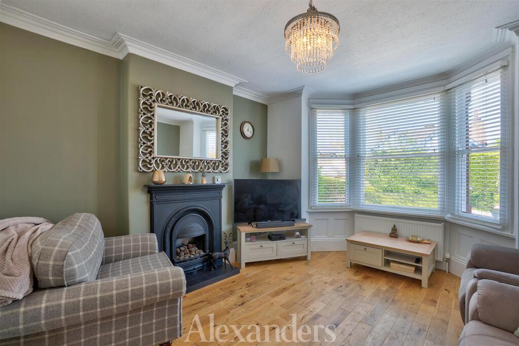 Sketchley Road, Burbage, Hinckley photo 4