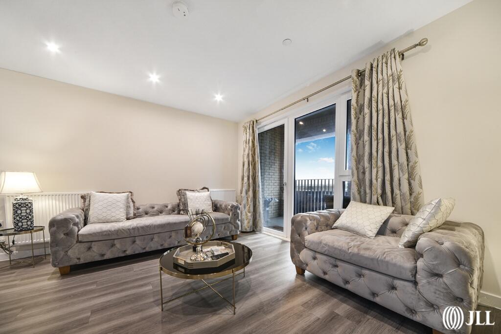 Main image of property: Frank Searle Passage London E17