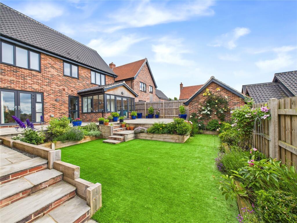 Main image of property: St. Peters Close, Charsfield, Woodbridge, Suffolk, IP13