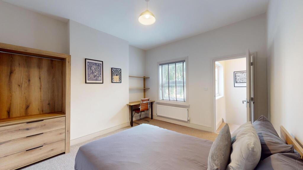 House in Charnwood, Shelthorpe - View 5