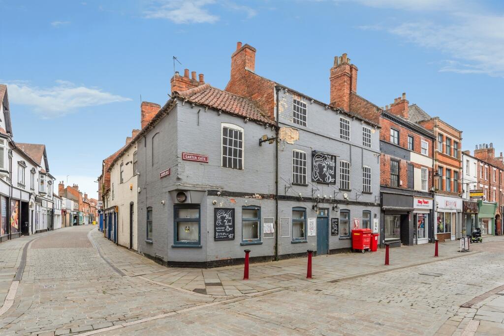Main image of property: Carter Gate, Newark