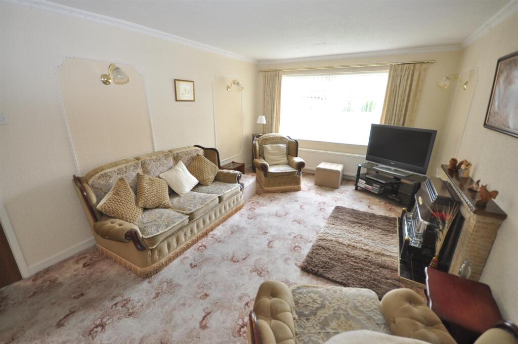 Grampian Way, Thorne, Doncaster, DN8 photo 4
