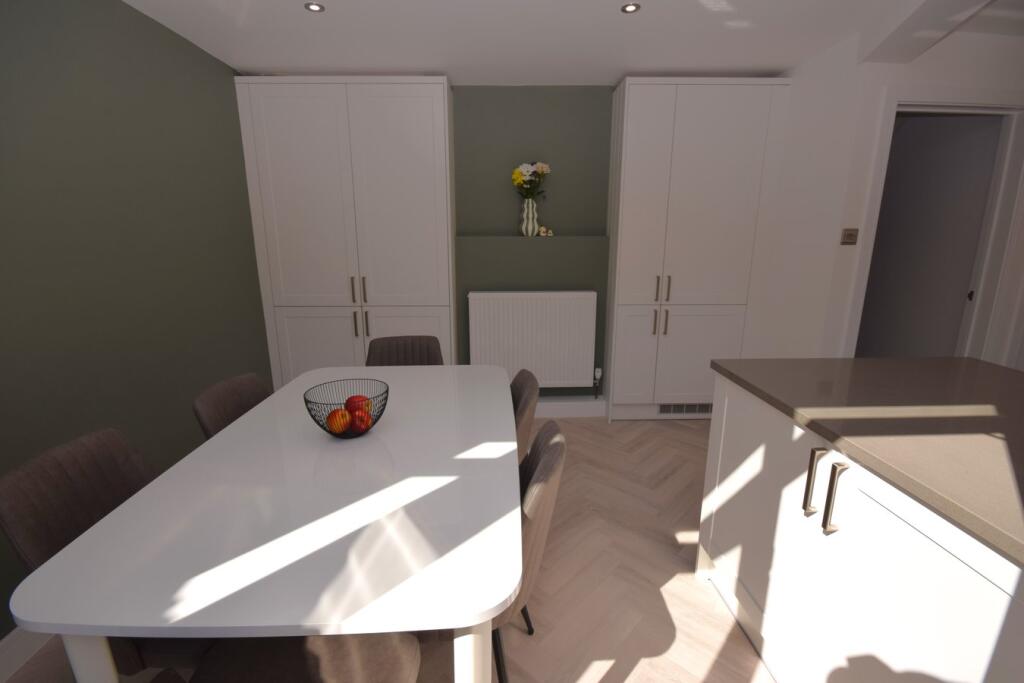 House in Rugby, New Bilton - More
