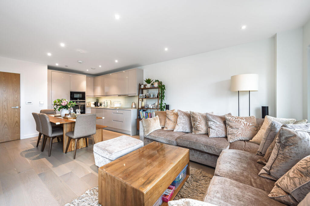 Quassia House, Colindale, London, NW9 photo 4