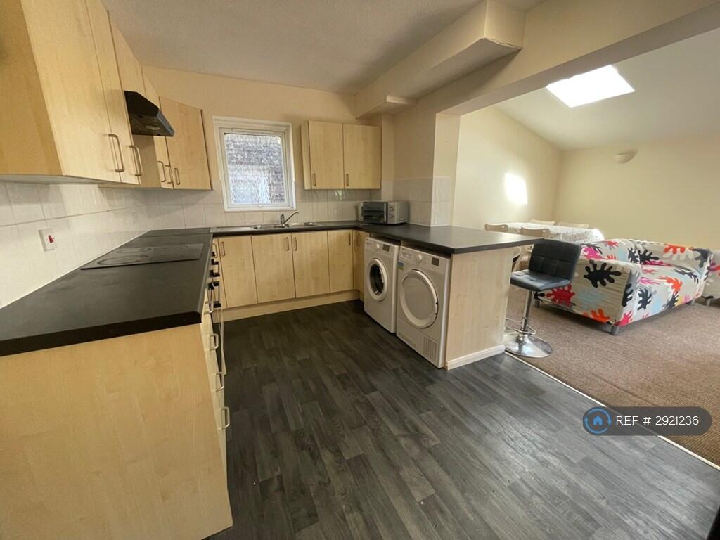 House in Canterbury - View 4