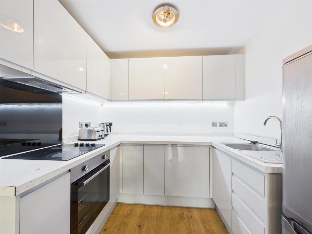 Apartment in Liverpool - View 5