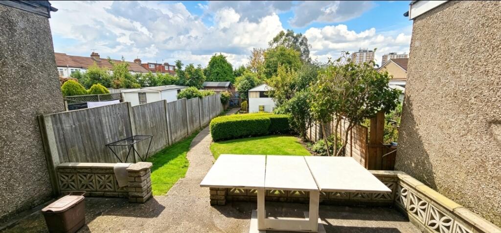 House in Enfield - View 2