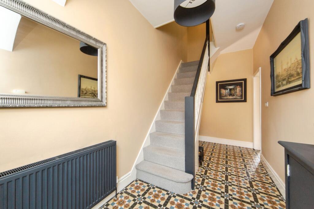 House in Wirral, Liverpool City Region - View 5