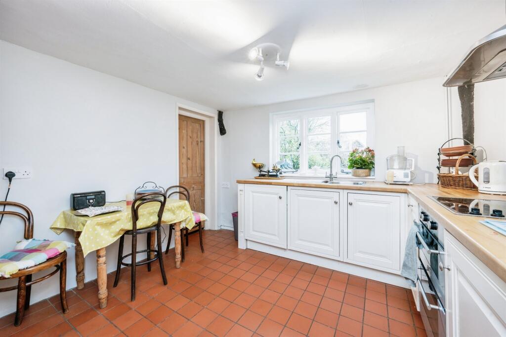Blunham Road, Moggerhanger, Bedford photo 4