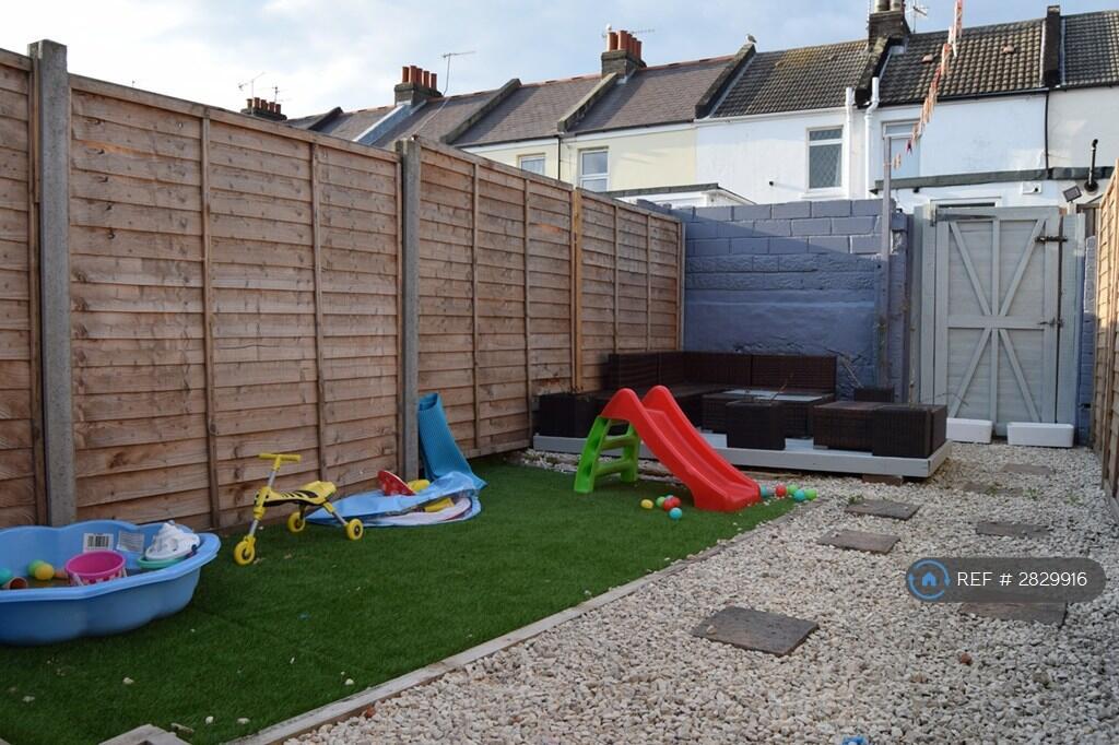 Property photo 8