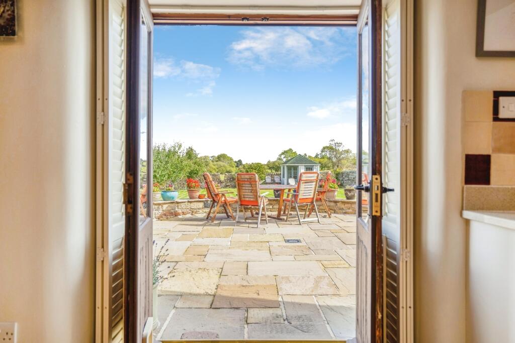 House in Leeds - View 4