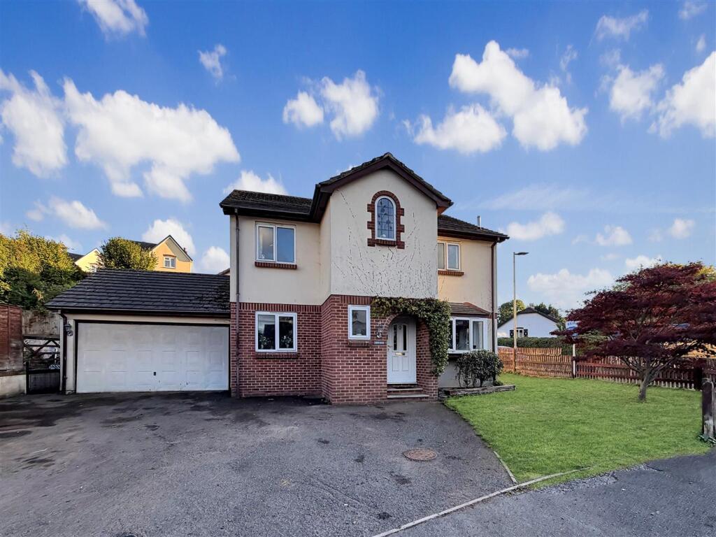 Main image of property: Larksmead Close, Ogwell, Newton Abbot