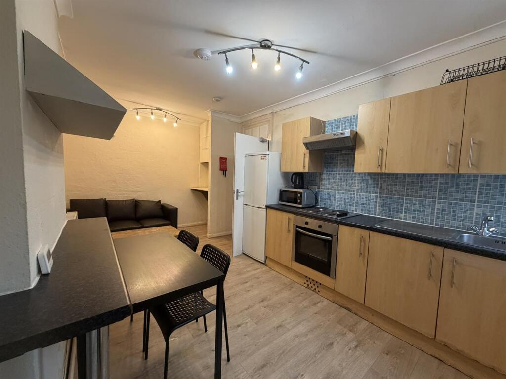 Main image of property: Finchley Lane, London