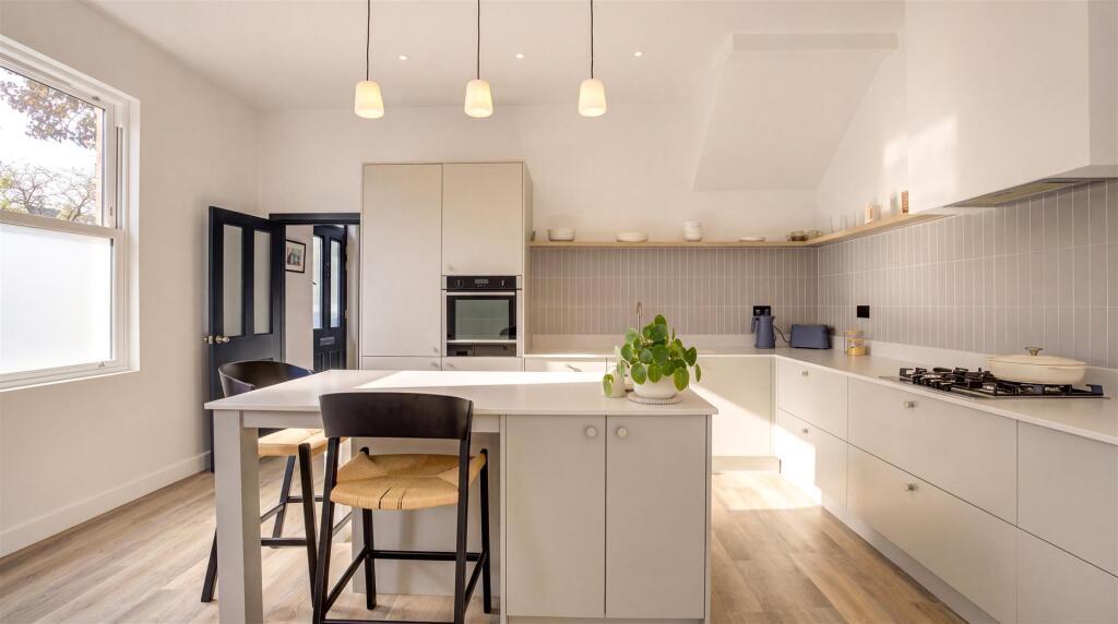 House in Newcastle upon Tyne, Gosforth - View 3