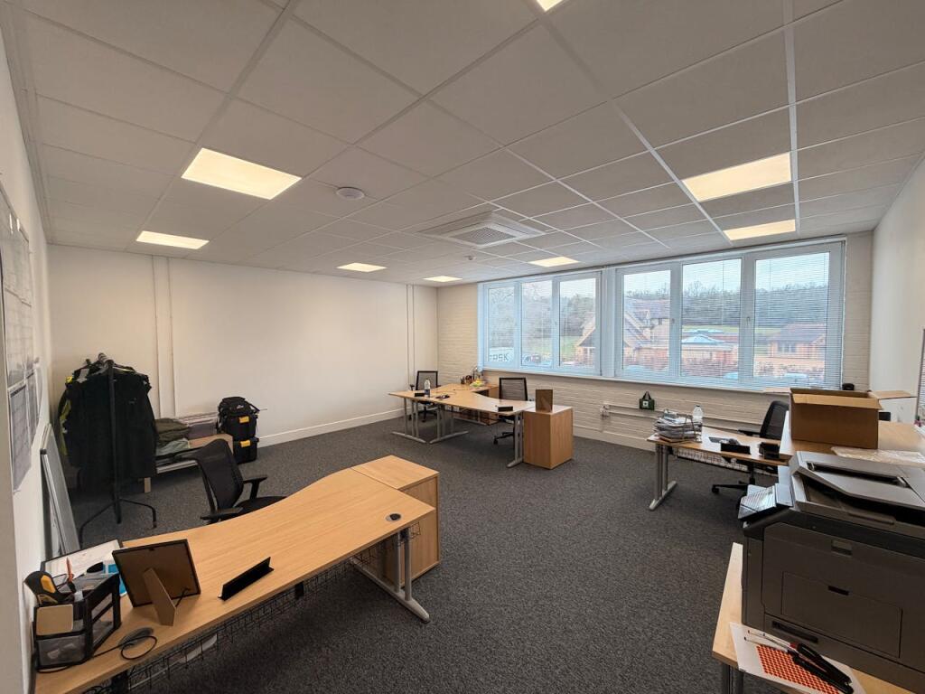 Internal (Suite 3).jpeg