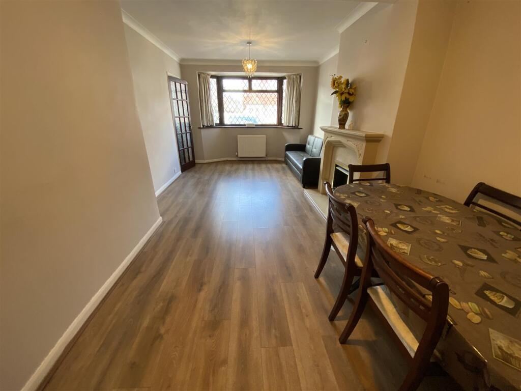 House in Romford - View 4