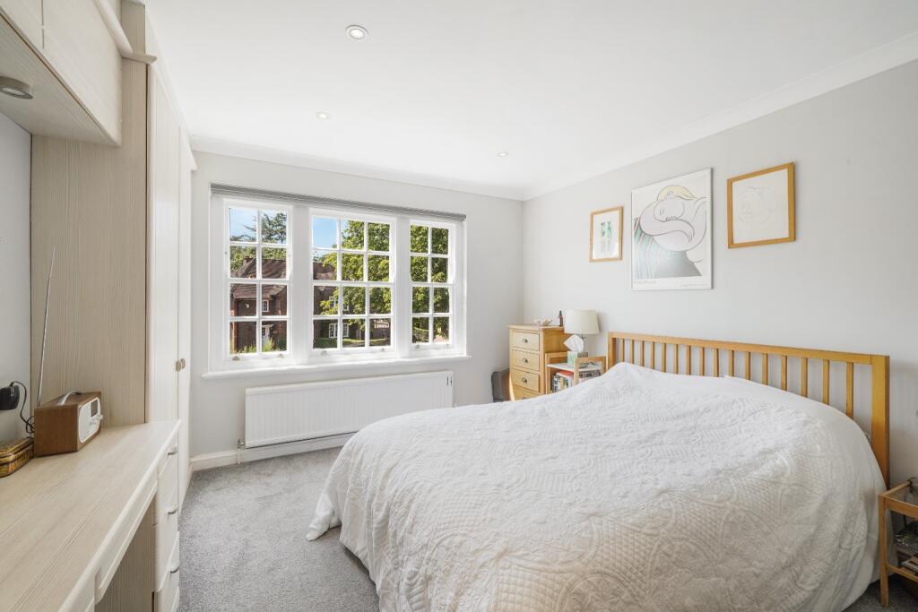 House in Harrow - View 5