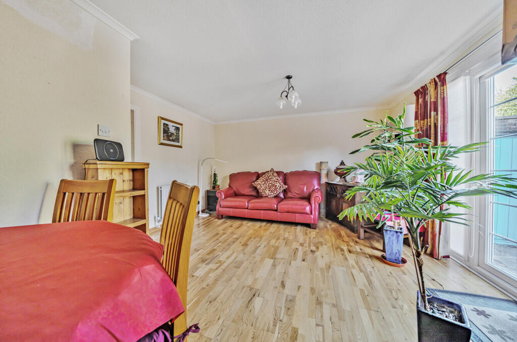 House in Bexley, Hurst, Albany Park - View 3
