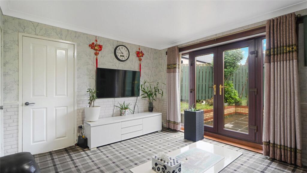 House in Glasgow, East Dunbartonshire - View 2