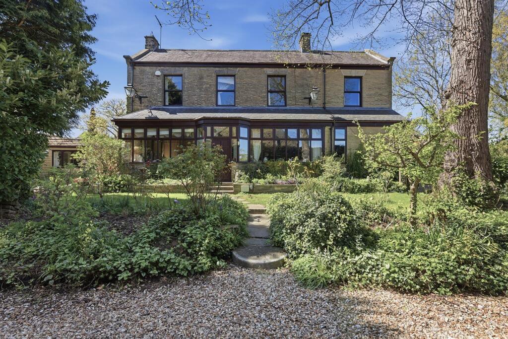 Main image of property: 74 Townhead Road, Dore, Sheffield