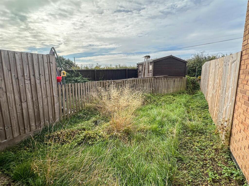 House in Malmesbury, Wiltshire - More