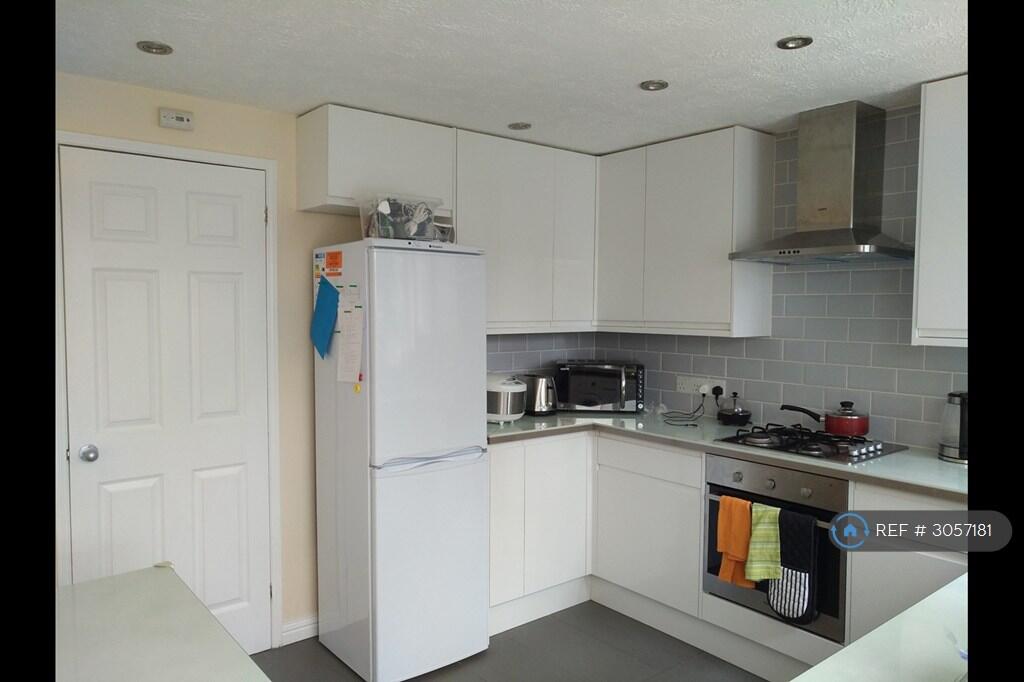 Orient Close, St Albans, AL1 photo 4