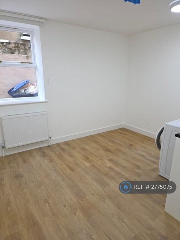 1 bedroom flat share for rent