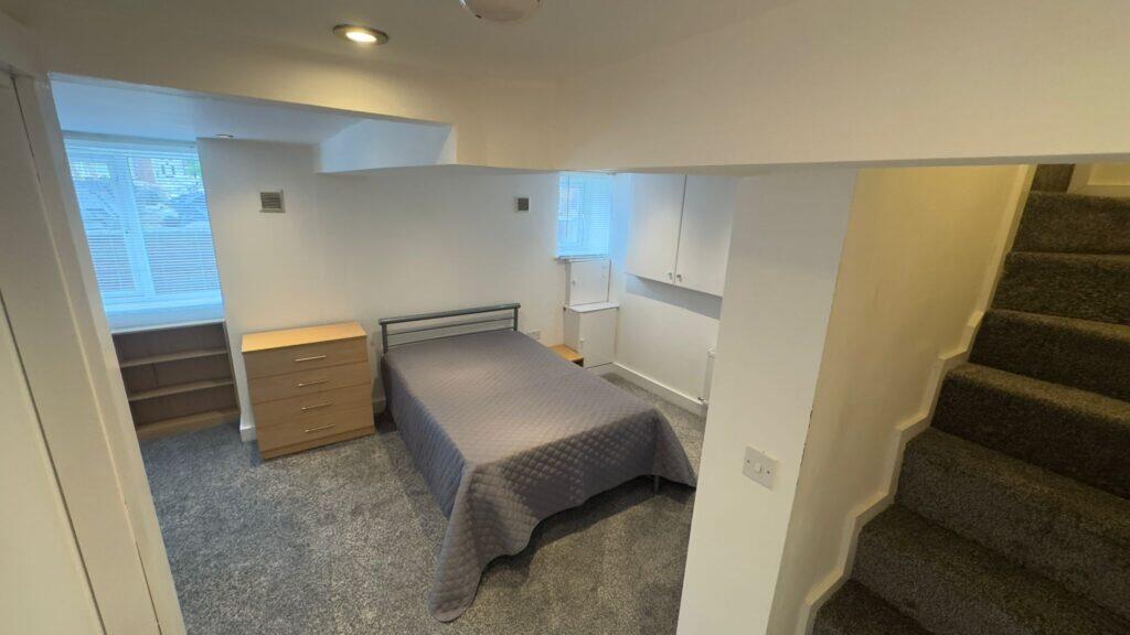 Norman Mount, Kirkstall, Leeds, LS5 3JQ - View 5