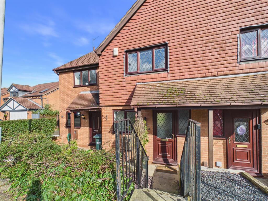 Main image of property: Hillcrest View, Carlton, Nottingham