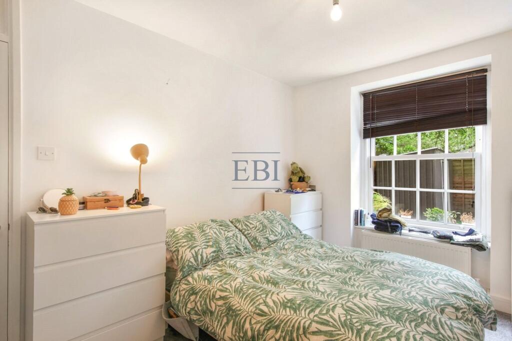 Apartment in London - View 5