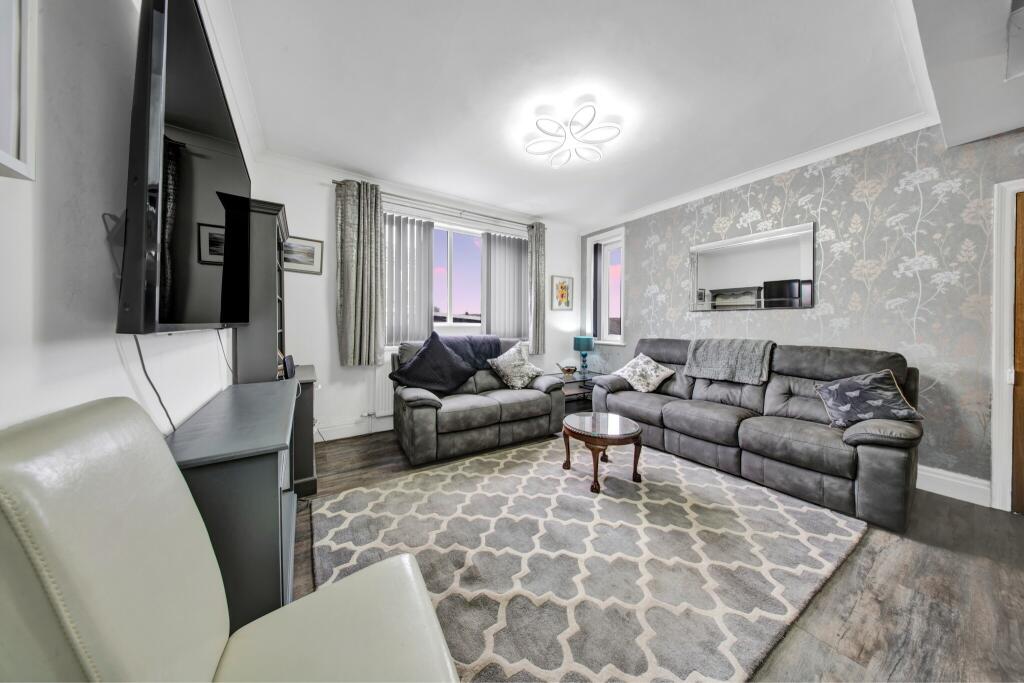 Additional image 2 of Coppersend, Whalley Road, Wilpshire -Three bedroom detached with 2 x 1 bedroom Apartments