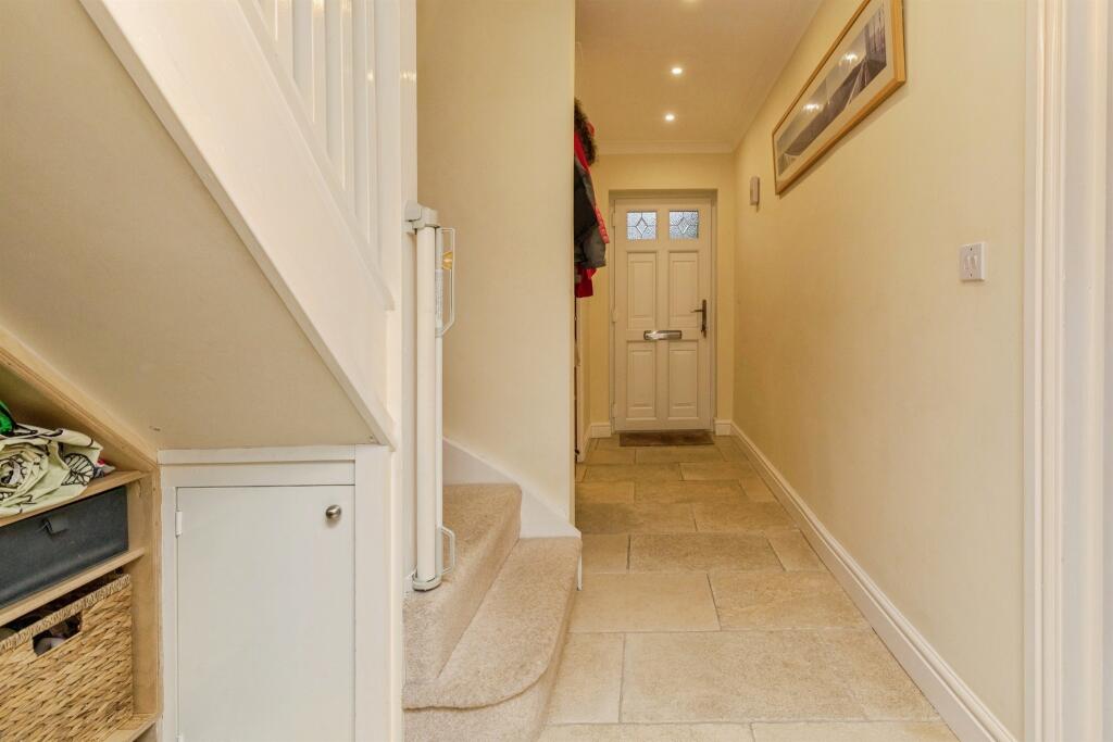 Inglestone Road, Wickwar, WOTTON-UNDER-EDGE photo 2