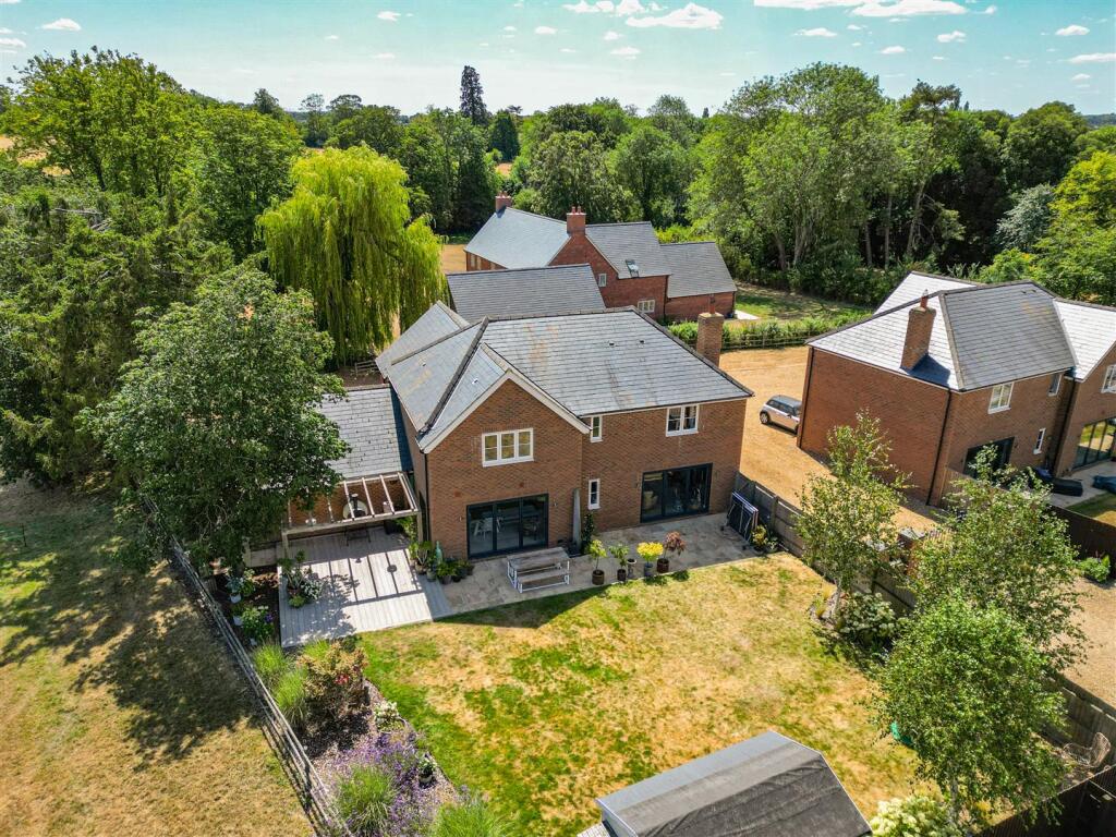 House in Northampton - View 4