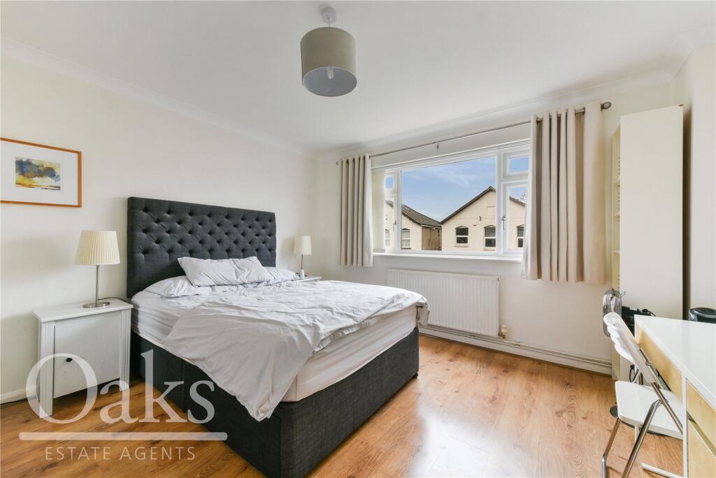Apartment in London - View 3