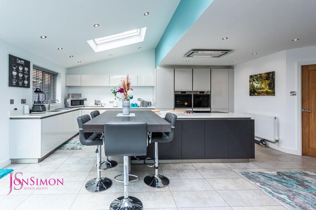 House in Blackburn - View 4