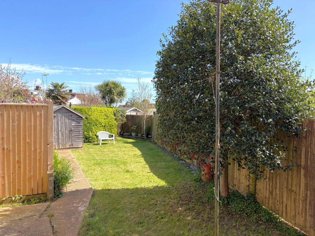 Apartment in Adur, West Sussex - View 2