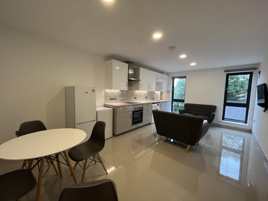 Main image of property: Flat 12, 59-61 Clarendon Road, LS2 9NZ