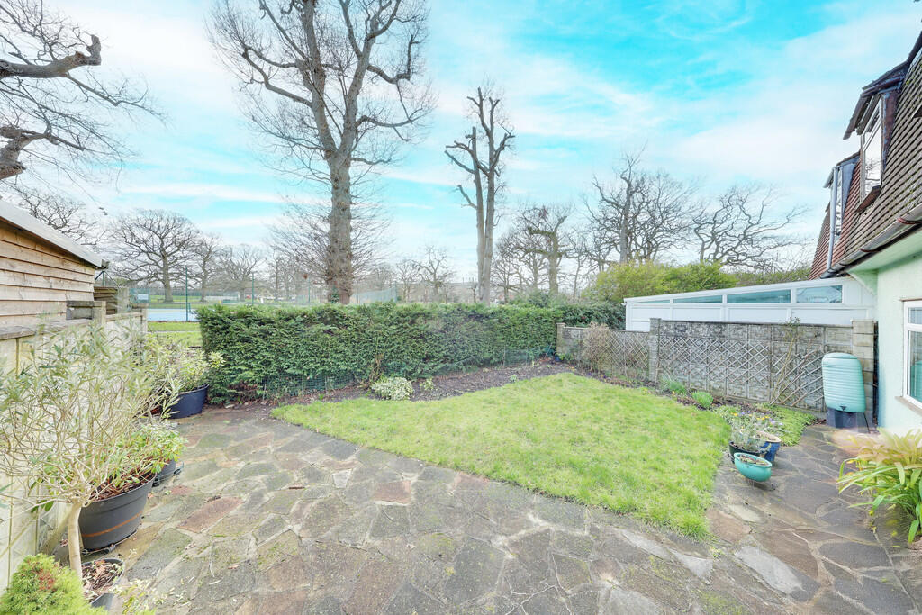Grasmere Avenue, Orpington photo 4