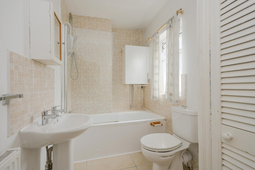 Apartment in London - More