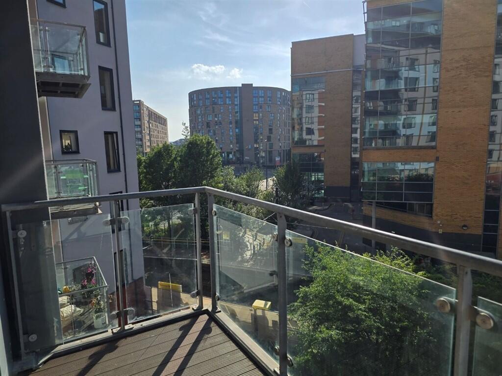 Taylorson Street South, SALFORD photo 3