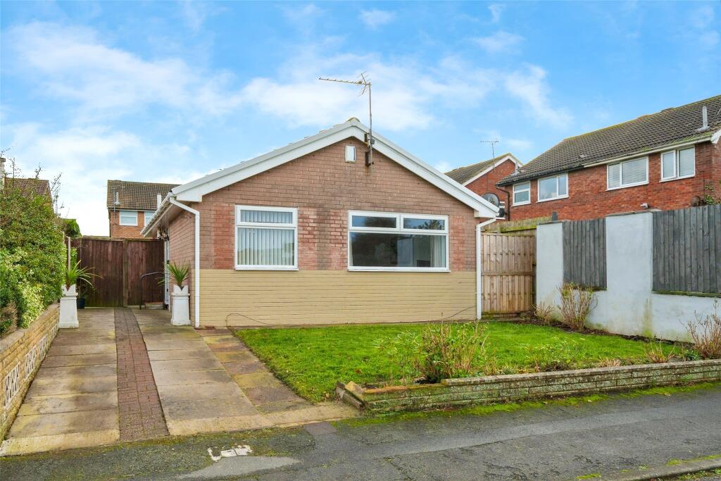 Main image of property: Felton Close, WIRRAL, Merseyside, CH46