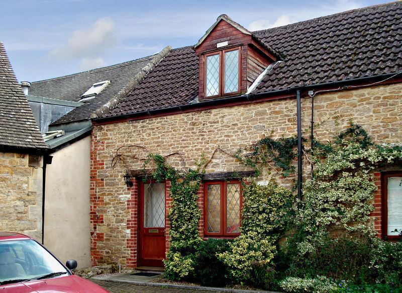 Main image of property: Gloucester Mews, Faringdon