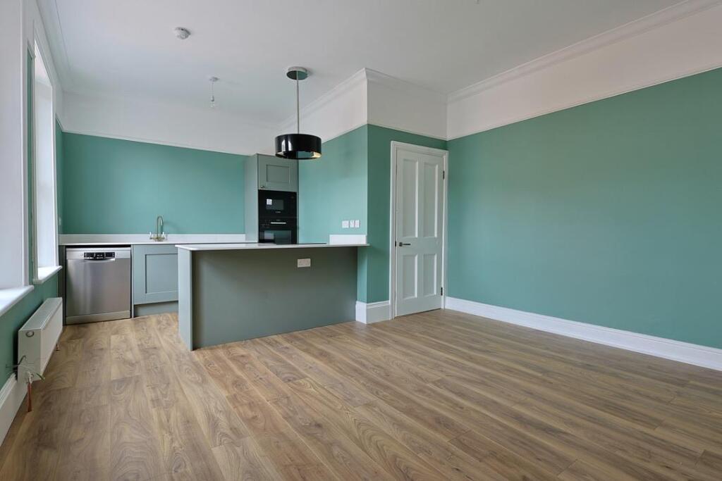 Apartment in Newcastle upon Tyne, South Gosforth - View 5