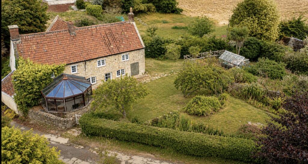5-bed house on Waterloo Farm, Waterloo Farm Lane, Chew Magna, Bristol, Bath And North East Somerset, £425,000